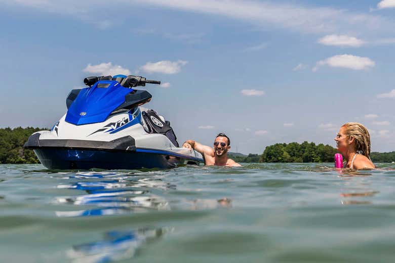Um mergulho junto ao jet ski